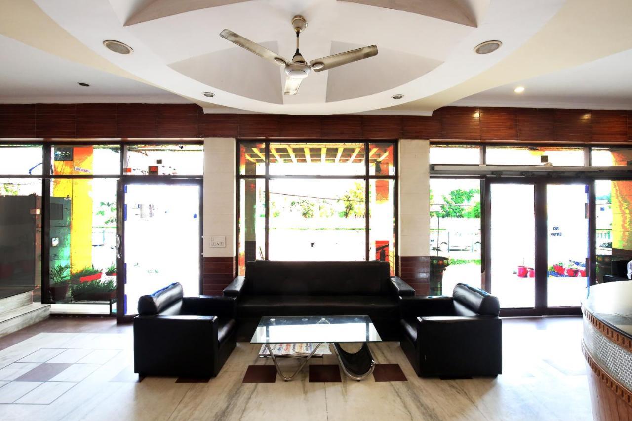 Capital O 10990 Hotel Gobind Regency Zirakpur Exteriér fotografie